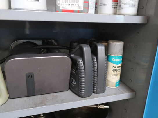 Stålskab inkl. indhold (se billeder)