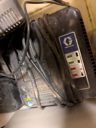 Div. ladere og batterier bl.a. GRACO