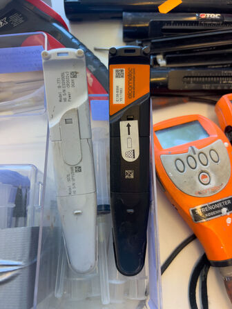 Forsk. måleværktøjer bl.a. ELCOMETER