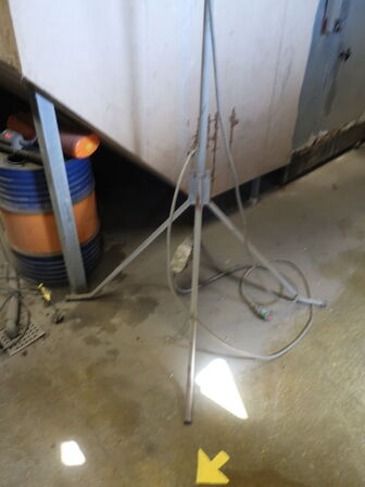 7 stk. infrarøde varmelamper & arbejdslampe på stativ