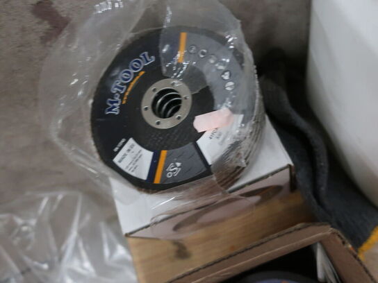 Div. indhold på bord