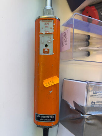 Forsk. måleværktøjer bl.a. ELCOMETER