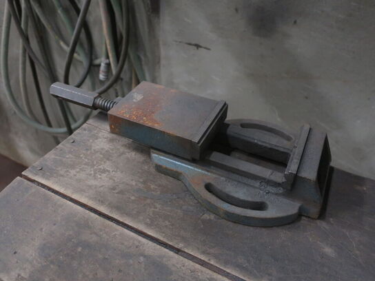 Filebænk m. 2. stk. skruestik m. PEDDINGTON løftefunktion