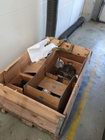 Reservedele til bl.a. SCANIA & VOLVO (se billeder)