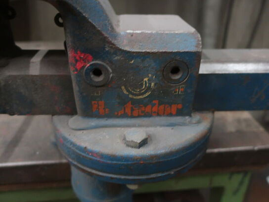 Filebænk m. 2. stk. skruestik m. PEDDINGTON løftefunktion