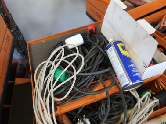 Værktøjsbord BETA UTENSILI TANK C25 inkl. indhold