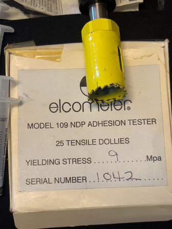 Styrkemåler (hæfteevne) ELCOMETER 109 i kuffert