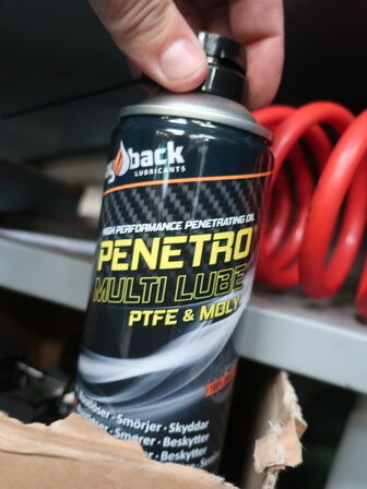 Stålskab inkl. indhold (se billeder)