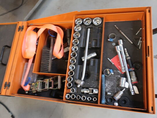 Værktøjsbord BETA UTENSILI TANK C25 inkl. indhold