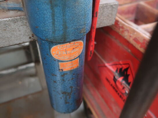 Filebænk m. skruestik m. PEDDINGTON løfter samt indhold