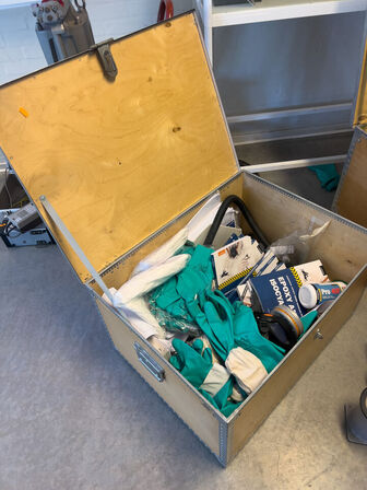 2 stk. værktøjskasser inkl. indhold