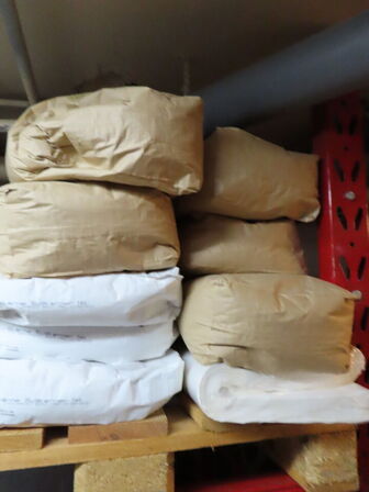 Pallereol med indhold