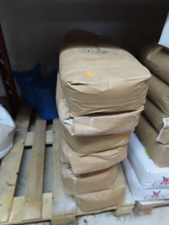 Pallereol med indhold