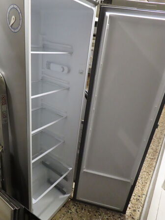 Køleskab, BLOMBERG L54315