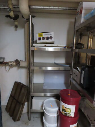 Div. reoler med indhold