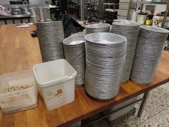 Arbejdsbord med indhold