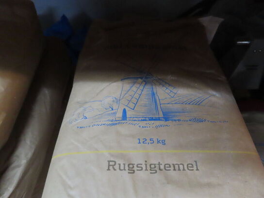 Pallereol med indhold