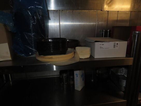 5 stk. reoler med indhold