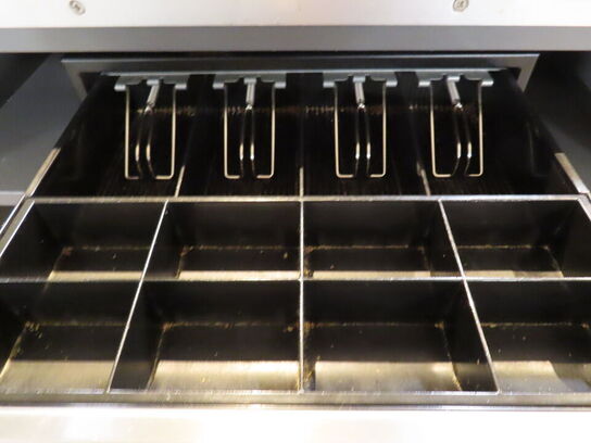 POS terminal med dankortterminal, stregkodescanner og pengeskuffe