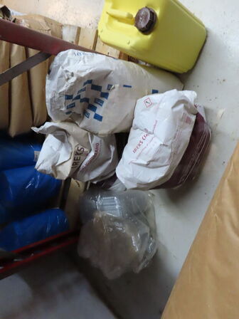 Pallereol med indhold