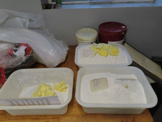 Arbejdsbord med indhold