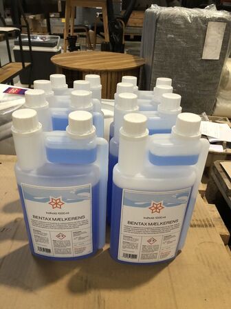 8 stk Bentax rensevæske til mælkesystem à 1000 Ml (MOMSFRI)