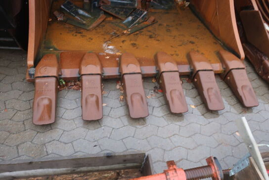 Graveskovl JST GS13 ØJ B220 HD