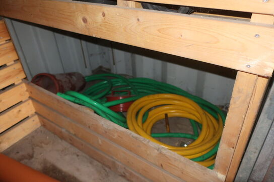 20' container med indhold