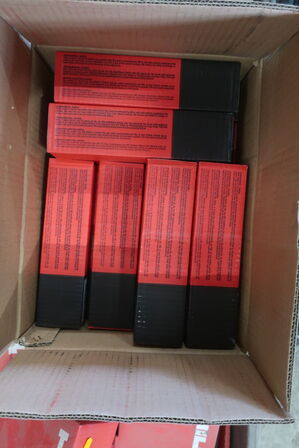 Udstyr til HILTI værktøj samt bolte m.v. 