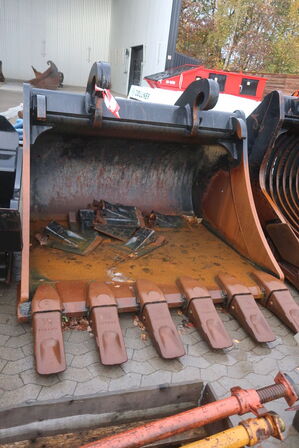 Graveskovl JST GS13 ØJ B220 HD