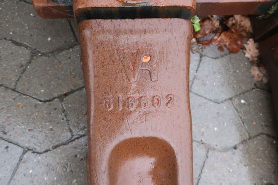 Graveskovl JST GS13 ØJ B220 HD