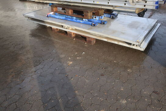 2 stk. sider til gravekasse