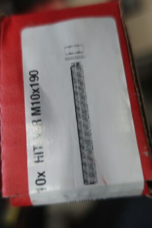 Udstyr til HILTI værktøj samt bolte m.v. 