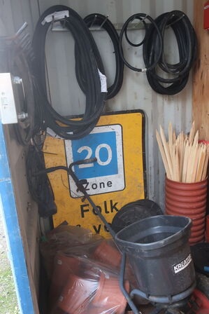 20' container med indhold