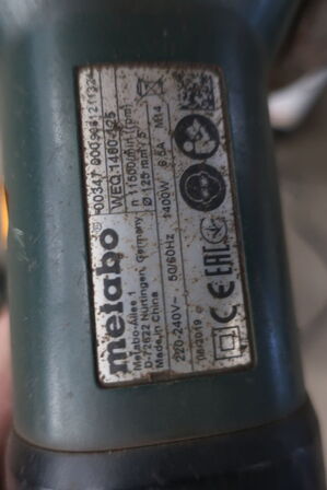 2 stk. vinkelslibere samt bajonetsav MAKITA 