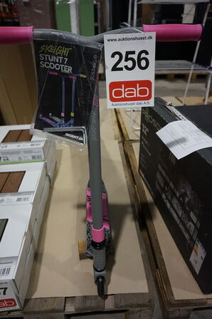 Skeight Stunt 7 løbehjul med forstærket stel 