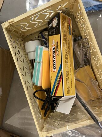 Div. værktøj til mobilrep. samt komponenter m.v. (se billeder)