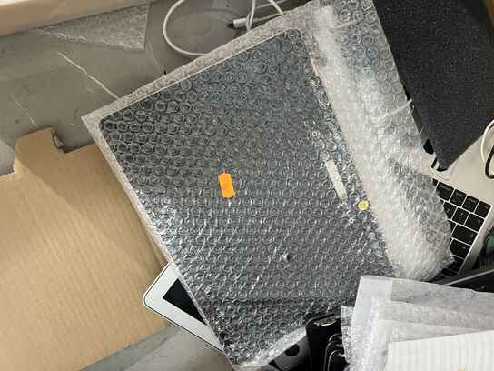 Div. løse skærme, komponenter m.v. (se billeder)