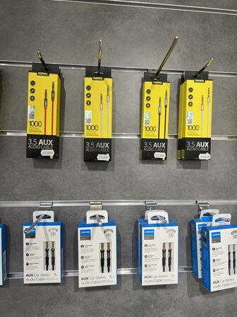 Div. elektronik, tilbehør m.v. (se billeder)