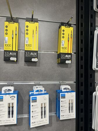 Div. elektronik, tilbehør m.v. (se billeder)