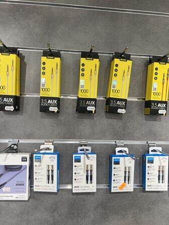 Div. elektronik, tilbehør m.v. (se billeder)