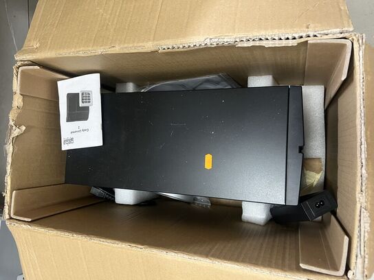 UPS anlæg RAU2000DTWLA 1800W