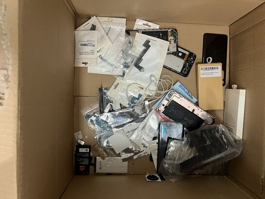 Div. løse skærme, komponenter m.v. (se billeder)