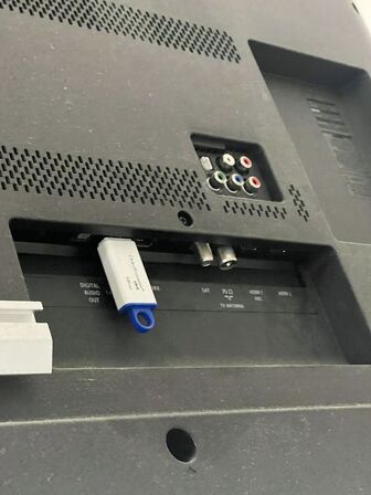 Fladskærms TV PHILIPS (model ukendt)