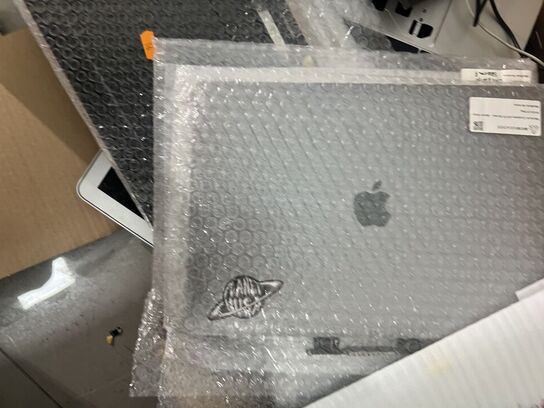 Div. løse skærme, komponenter m.v. (se billeder)