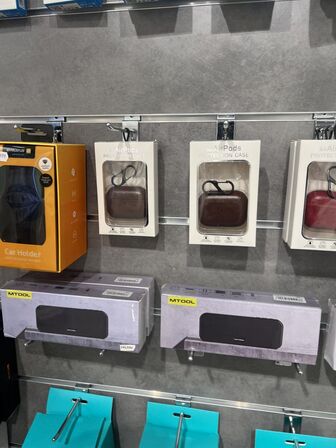 Div. elektronik, tilbehør m.v. (se billeder)