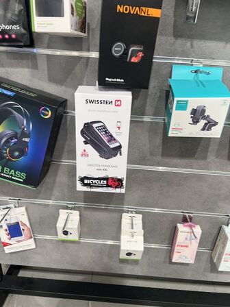 Div. elektronik, tilbehør m.v. (se billeder)