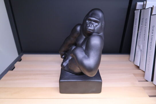 Royal Copenhagen årsfigur 2024 gorilla 20,5 cm