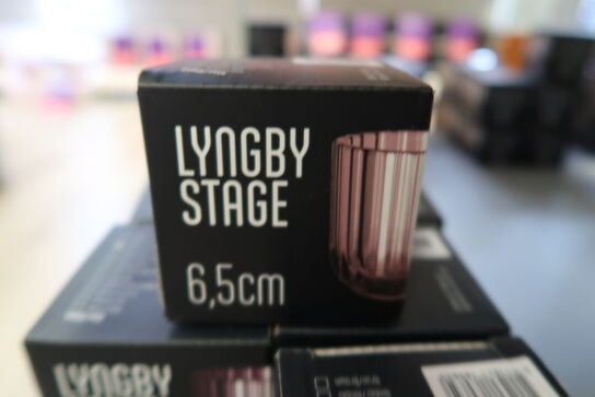 12 stk. Lyngby fyrfadsstage 6,5 cm lilla