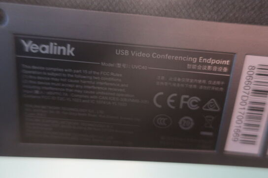 65" UHD TV, LG 65UV341C og YEALINK MeetingBar